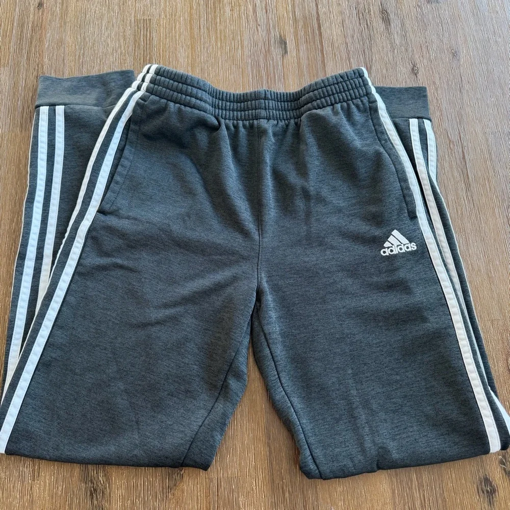 3/27$ Adidas Kids Charcoal Joggers with White Stripes size Large - Picture 3 of 7